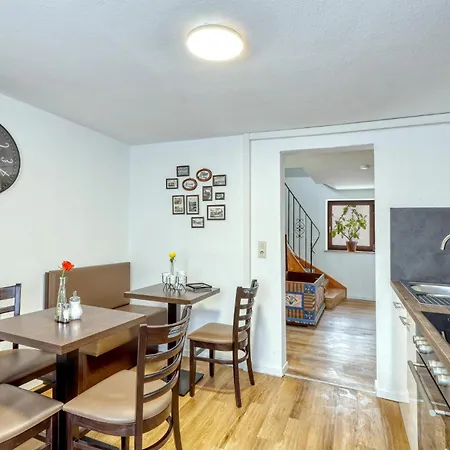 Beautiful In Bischofsheim Apartment *